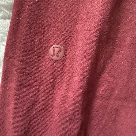 Lululemon burgundy Jogger Pants size 8 for women’s - Picture 3 of 12